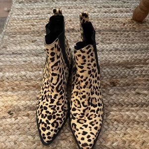 Steve Madden Calf Hair Booties Size 7.5 Cheetah Print Shoes Ankle Boots